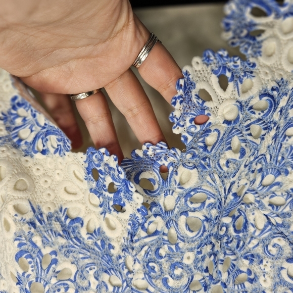 EUC Gorgeous Floral Lace Eva Franco Midi Shift Dress! - Picture 3 of 6